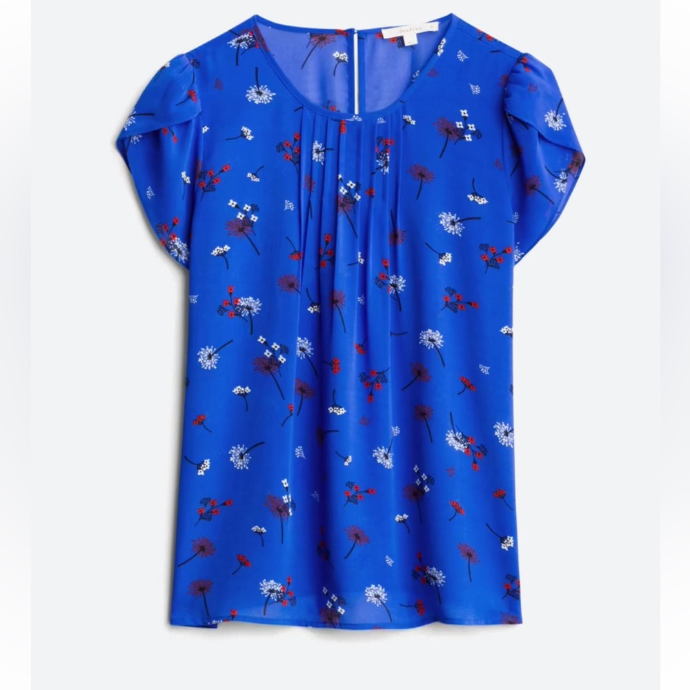 Tulip sleeve blouse